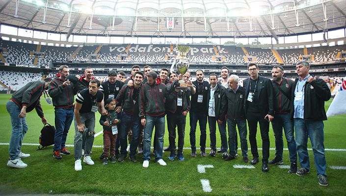 Şampiyonlar Vodafone Park’ta