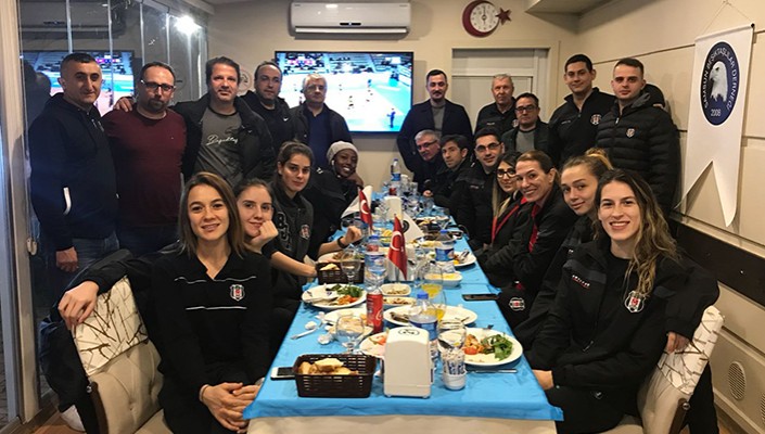 Samsun Beşiktaşlılar Derneği Kadın Basketbol Takımımızı Yemekte Ağırladı