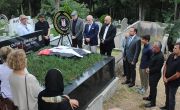 Şan Ökten’i Kabri Başında Andık