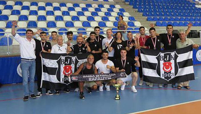 Sarıyer Beşiktaşlılar Derneği’nden Boks Takımımıza Ziyaret