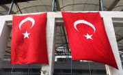 Şehitlerimiz İçin Vodafone Park’a Ay-Yıldızlı Bayraklarımız Asıldı