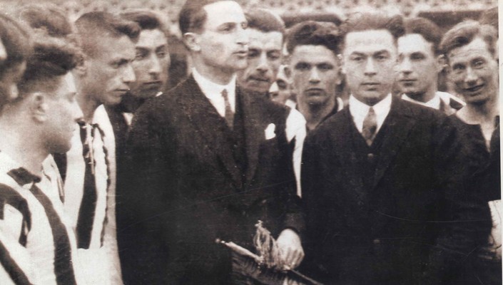 Futbol Şubemizi Ahmet Şerafettin Bey Kurdu