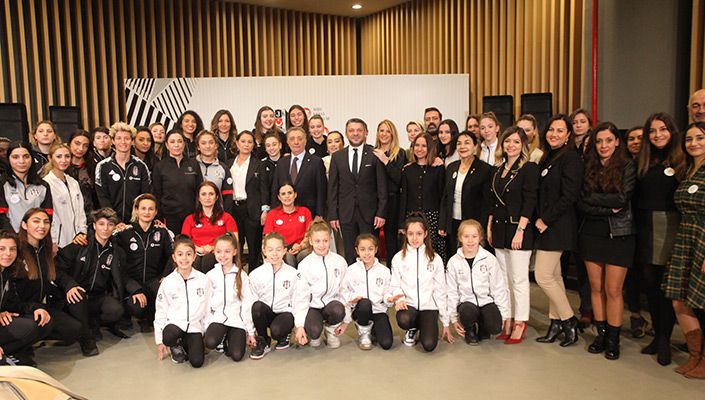Siyah Kadar Asil, Beyaz Kadar Zarif Kadınlar Paneli Vodafone Park’ta Yapıldı