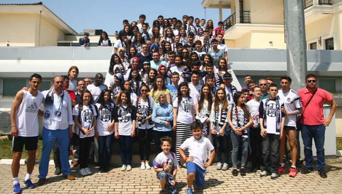 Somalı Çocuklardan Futbol Takımımıza Ziyaret