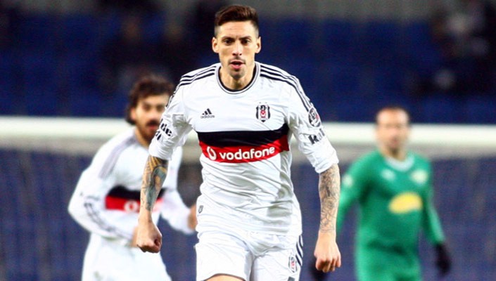 Jose Sosa: ‘Şampiyon olmak istiyoruz’