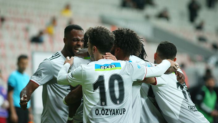 Süper Lig'de Rakip M. Başakşehir