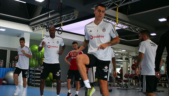 Takımımız Salonda Çalıştı