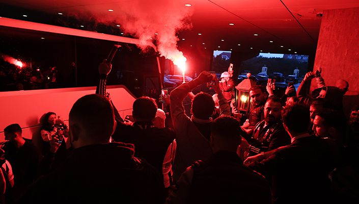 Takımımıza Amsterdam’da Coşkulu Karşılama
