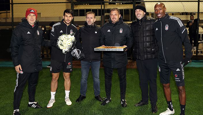 Taraftarlarımız Futbol Takımımıza Başarılar Diledi
