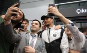 Taraftarlarımızdan Futbol Takımımıza Havalimanında Karşılama