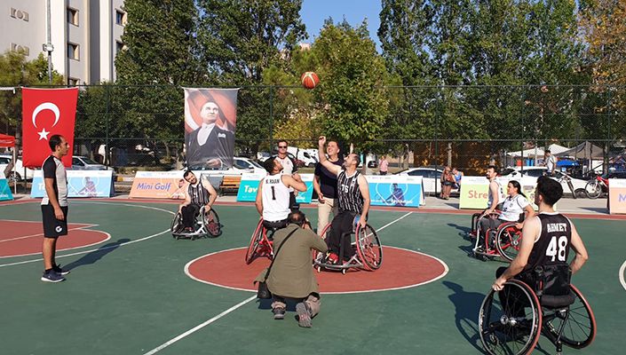 Tekerlekli Sandalye Basketbol Takımımız, 6. Barış ve Sevgi Buluşmaları Festivali’ne Katıldı