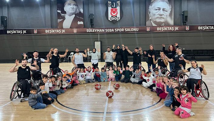 Tekerlekli Sandalye Basketbol Takımımız, Arnavutköy Necip Fazıl Kısakürek Anaokulu Öğrencileriyle Bir Araya Geldi