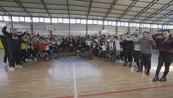 Tekerlekli Sandalye Basketbol Takımımız, Özel Seyit Ateş Spor Lisesi Öğrencileriyle Buluştu