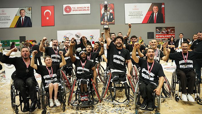 Tekerlekli Sandalye Basketbol Takımımız Şampiyonluk Kupasına Kavuştu