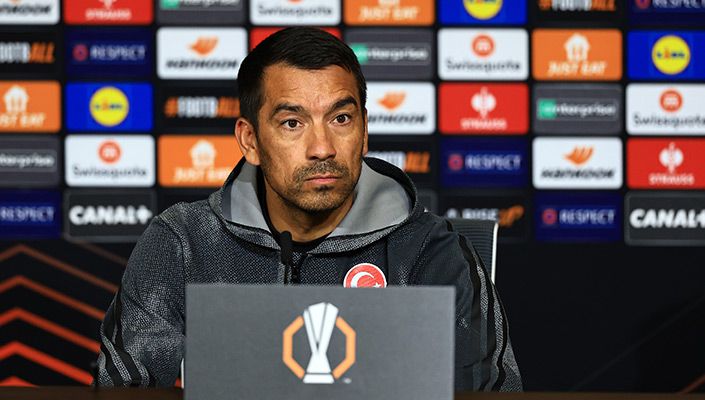 Teknik Direktörümüz Giovanni van Bronckhorst ile Futbolcumuz Emirhan Topçu’dan Açıklamalar