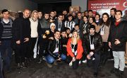 Teknik Direktörümüz Şenol Güneş, Vodafone Park Deprem Yardım Merkezi’ndeki Gönüllülerimizle Bir Araya Geldi