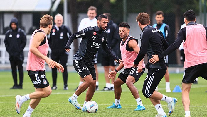 Tümosan Konyaspor Maçı Hazırlıkları Sürüyor