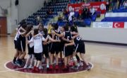 U-12 Kız Basketbol Takımımız, İstanbul Ligi’nde Üçüncü Oldu