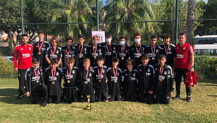U-14 Akademi Takımımız, Cumhuriyet Turnuvasında İkinci Oldu