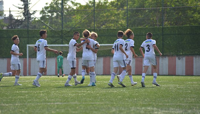 U-14 Akademi Takımımız, Elit U-14 Gelişim Ligi'nde Yarı Finale Yükseldi