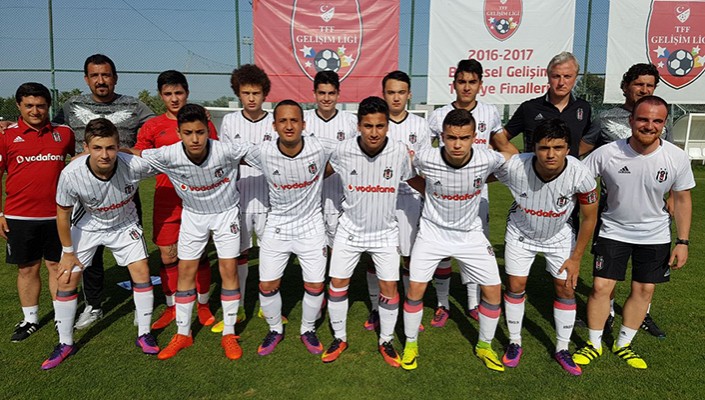 Beşiktaş:3 Gölcükspor:0 (U-15)