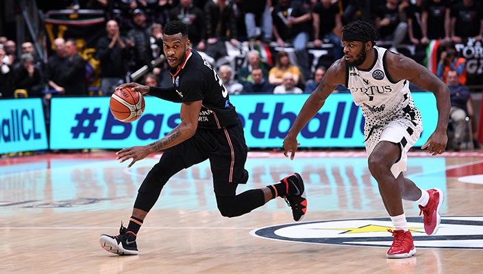 V. Bologna:70 Beşiktaş Sompo Japan:71