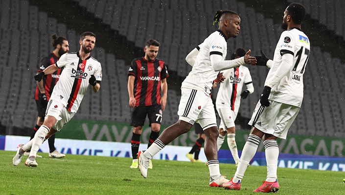 VavaCars Fatih Karagümrük:0 Beşiktaş:1 