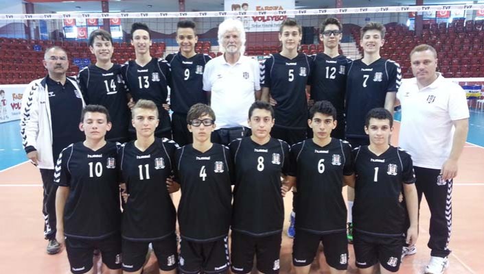 Küçük Erkek Voleybol Takımımız Türkiye Şampiyonası’nda Mücadele Edecek