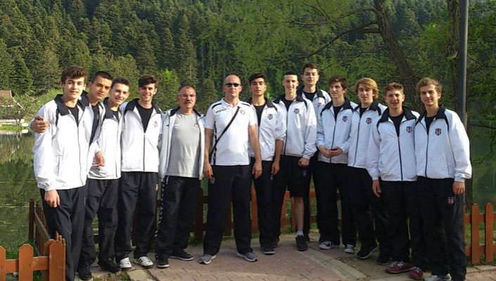 Yıldız Erkek Voleybol Takımımız, Türkiye Finallerine Katılmaya Hak Kazandı