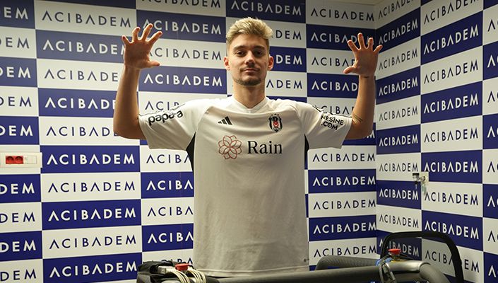 Yeni Transferimiz Ernest Muçi Sağlık Kontrolünden Geçti