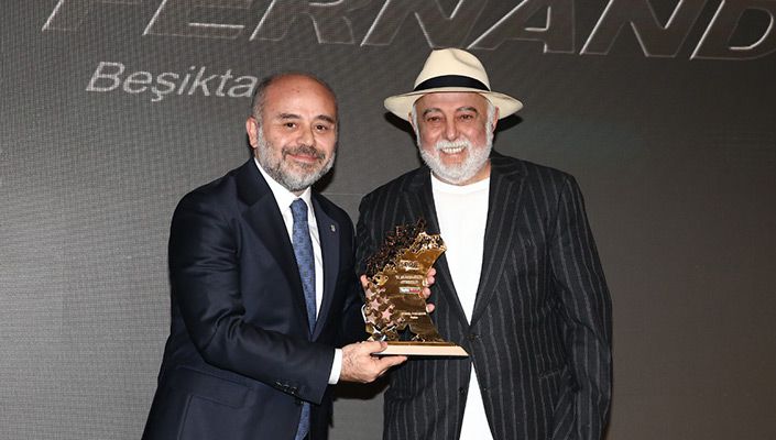 Yılın Orta Saha Oyuncusu Ödülü’nün Sahibi Gedson Fernandes