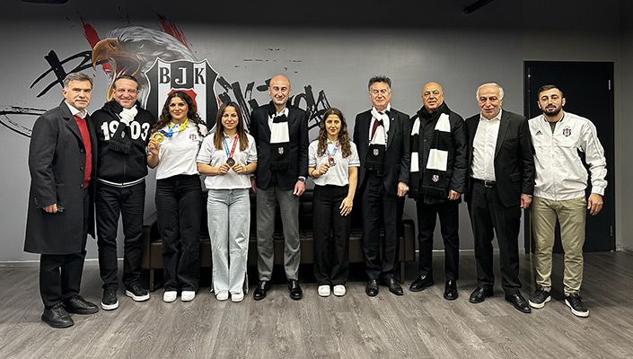 Yönetim Kurulu Üyelerimiz, Milli Güreşçilerimizi Kabul Etti