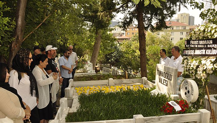 Yusuf Tunaoğlu’nu Kabri Başında Andık