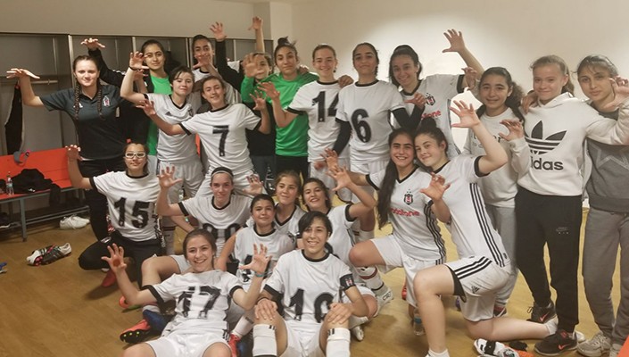 Yıldız Kız Futbol Takımımız Finalde