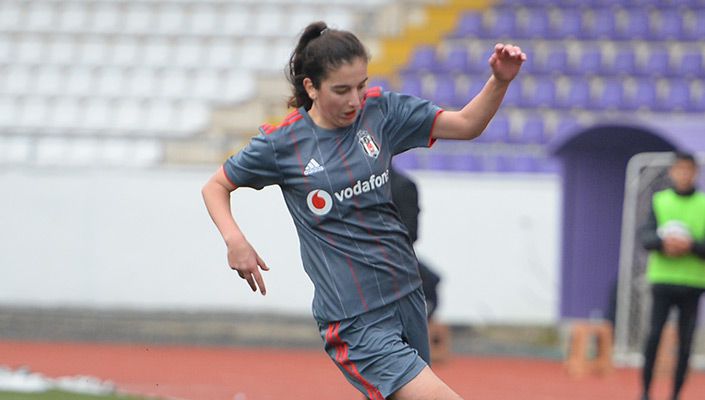 Zeynep Gamze Koçer: “İki gol atmak mutluluk verici”
