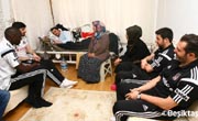 Futbolcularımızdan Anlamlı Ziyaret