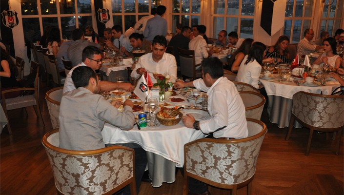 Başkanımız Fikret Orman’dan Kulüp Çalışanlarımıza İftar Yemeği