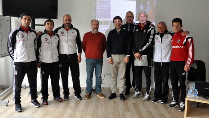 Futbol Altyapı Antrenörlerimiz İstatistik Eğitimi Aldı