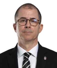 Özgür  Şentürk