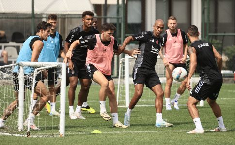 Beşiktaş training session in progress