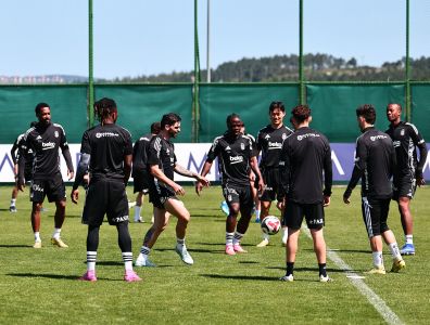 Beşiktaş first team in training...