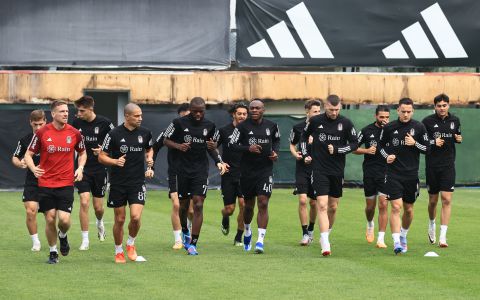 Beşiktaş Futbol Okulu'nda 29 Ekim coşkusu