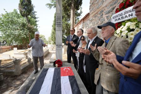 Memorial held for Beşiktaş legend Şeref Bey 