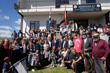 Başkanımız Serdal Adalı, Ardahan’ın Beşiktaş Köyüne Dikilen Kartal Heykelinin Açılış Törenine Katıldı