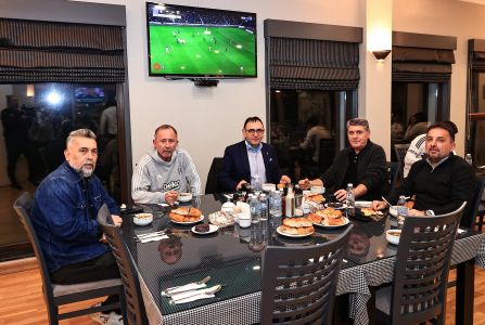 Başkanımız Serdal Adalı, Futbol A Takımımızla İftarda Buluştu