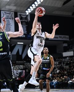 Beşiktaş GAİN - Yukatel Merkezefendi Belediyesi Basket