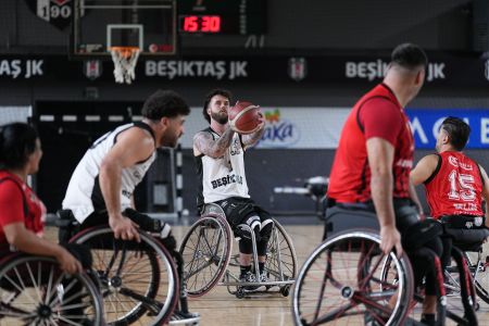 Beşiktaş - Gazişehir Gaziantep SK