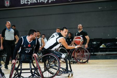 Beşiktaş - İzmir Bş. Bld. Gençlik SK
