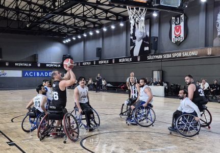 Tekerlekli Sandalye Basketbol Takımımız, Kuveyt Tekerlekli Sandalye Basketbol Milli Takımıyla Hazırlık Maçı Yaptı