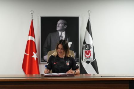 Beşiktaş’a Hoş Geldin Berna Yeniçeri